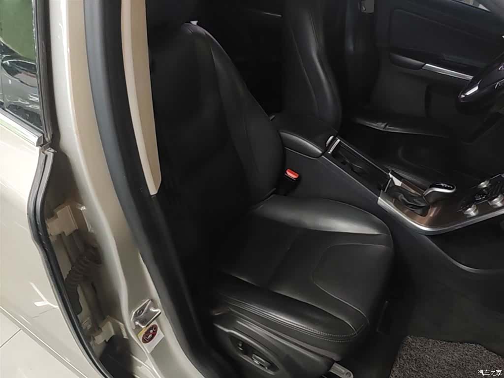 Volvo XC60, 2017 25