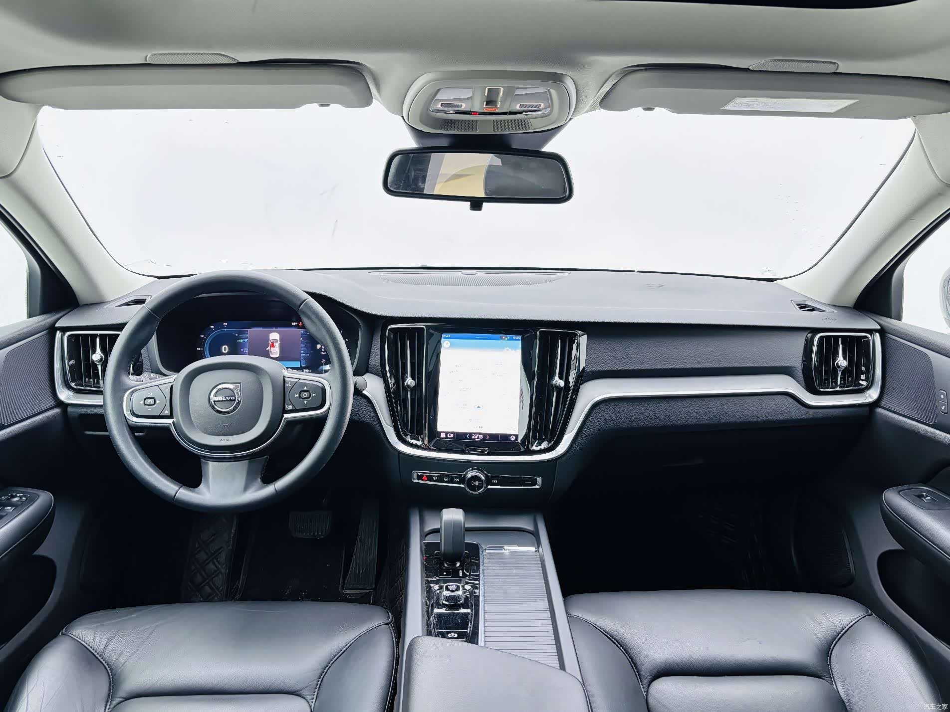 Volvo S60, 2023 11