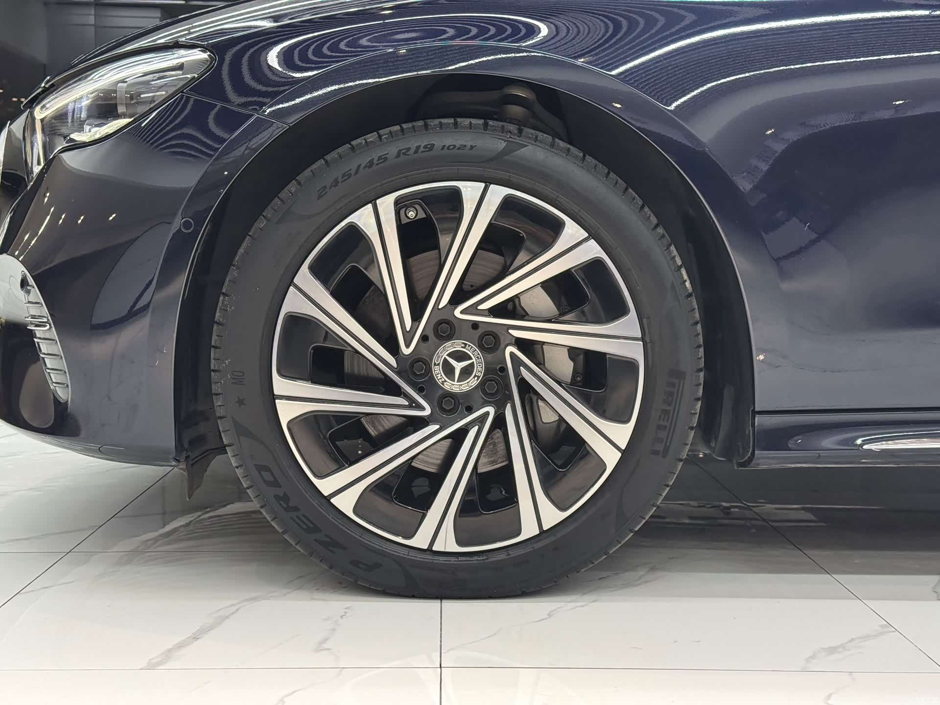Mercedes-Benz E-Class, 2023 16