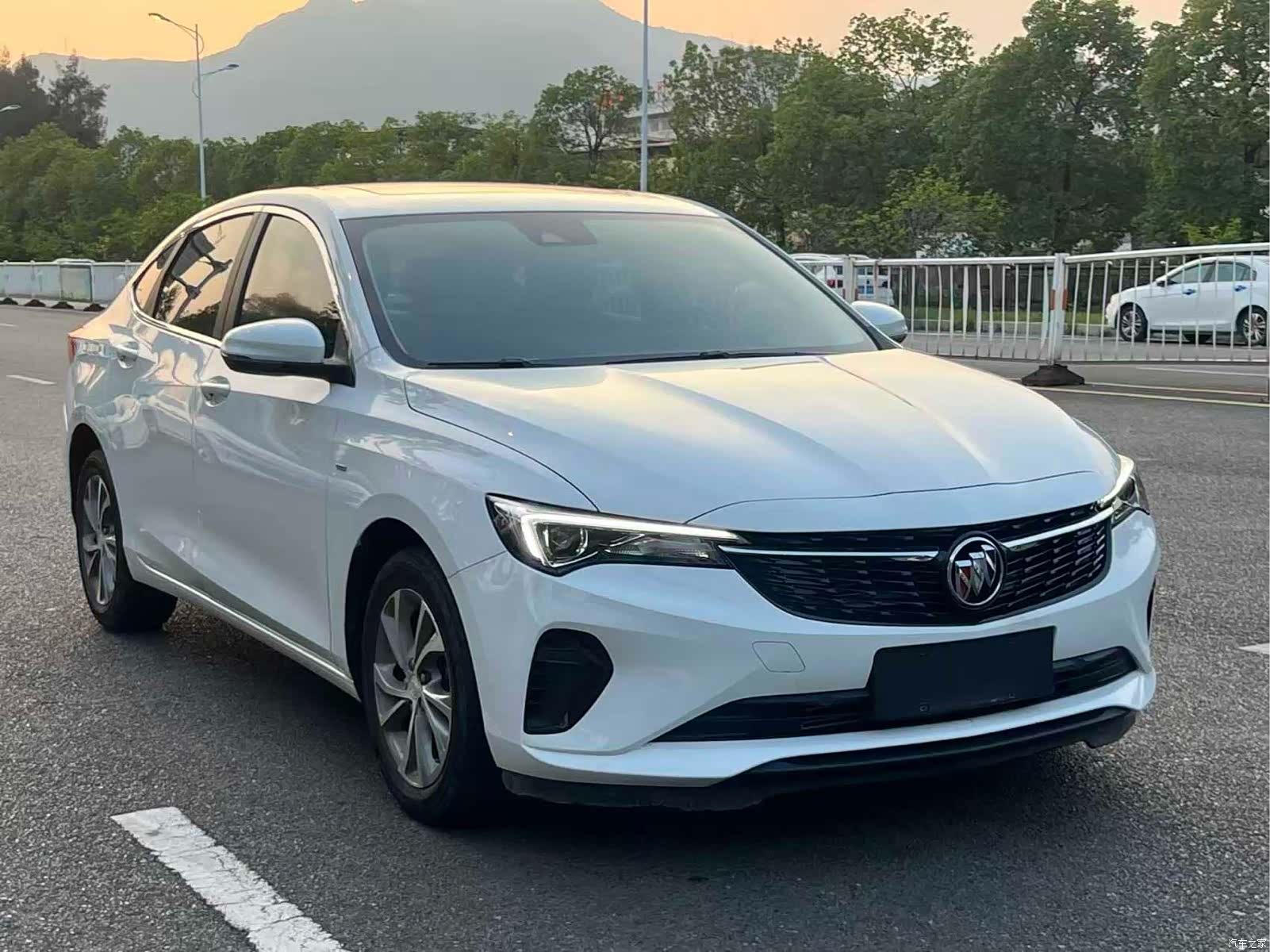 Buick Verano, 2023 3