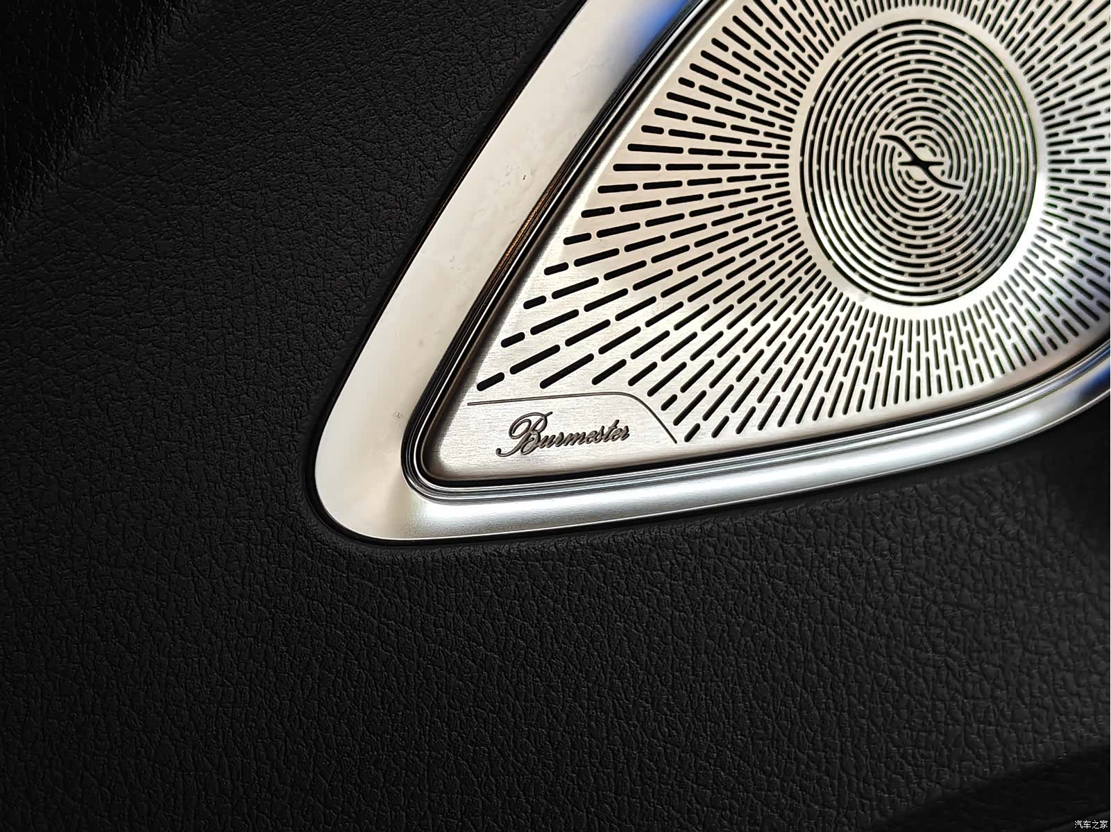 Mercedes-Benz EQE, 2023 все фото