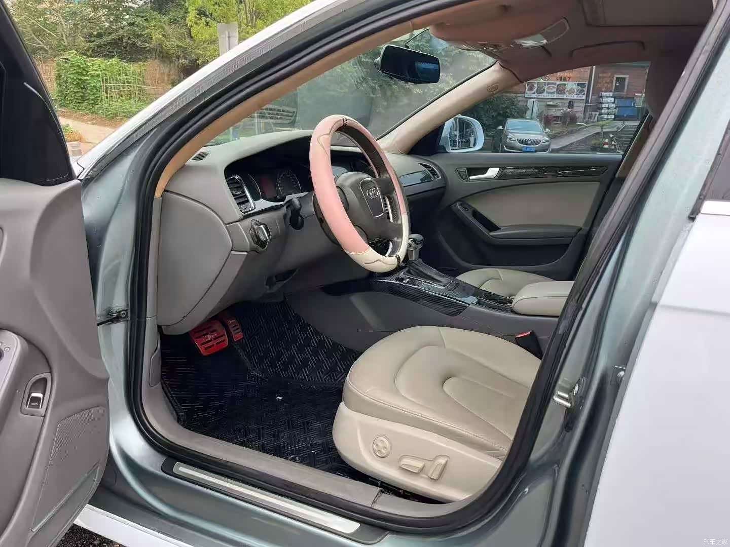 Audi A4L, 2010 все фото