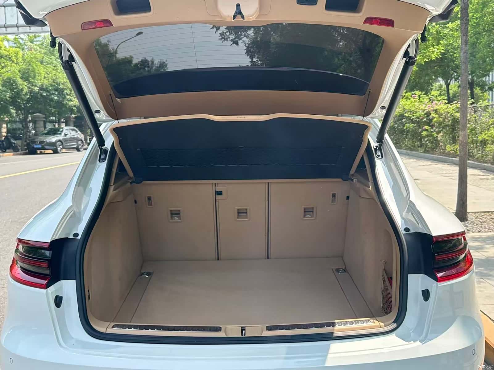 Porsche Macan, 2016 11
