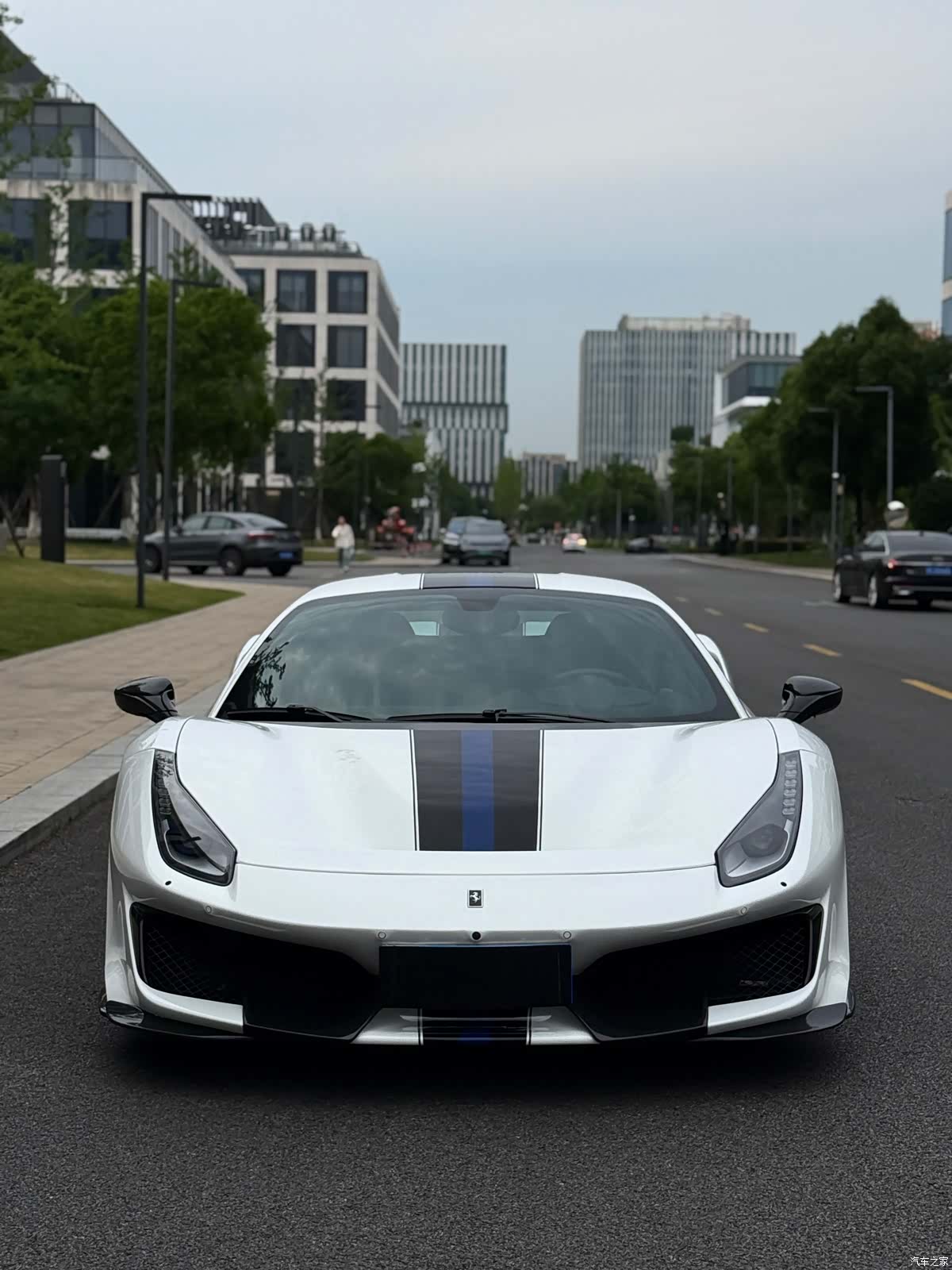 Ferrari 488, 2016 2