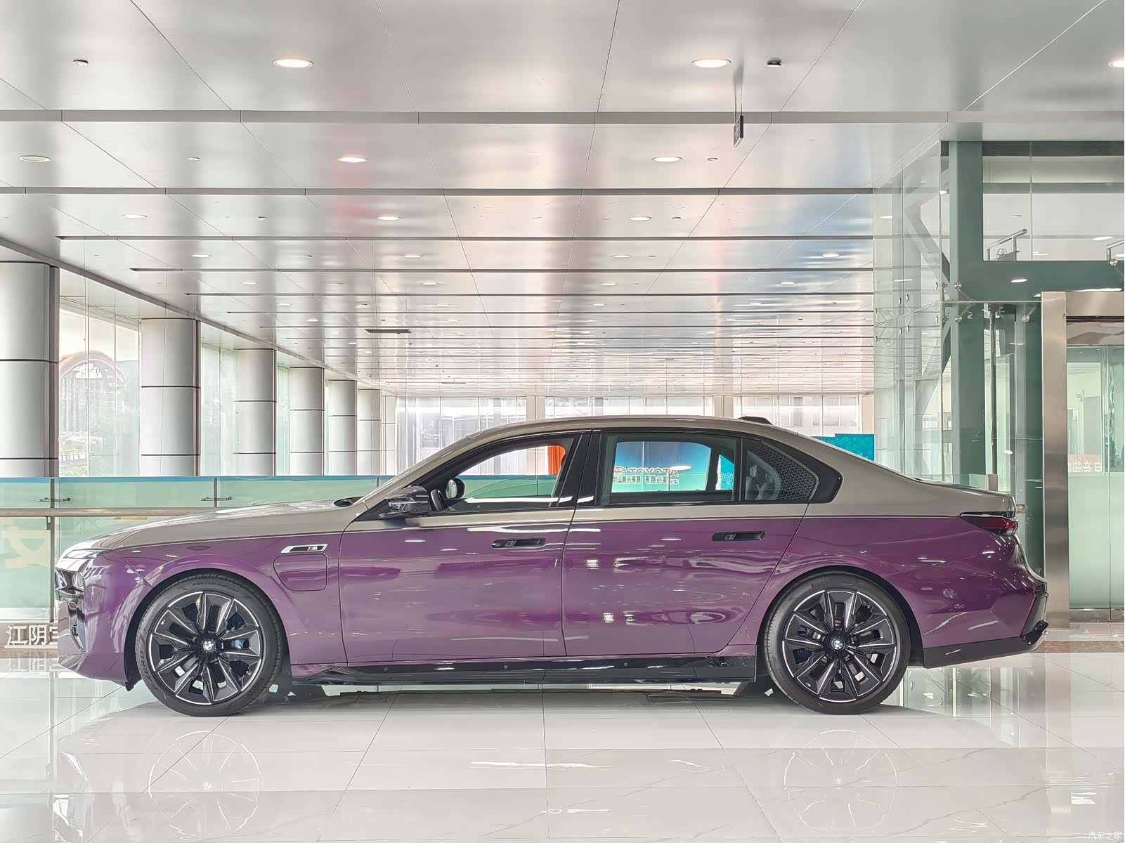 BMW M760Le, 2023 3