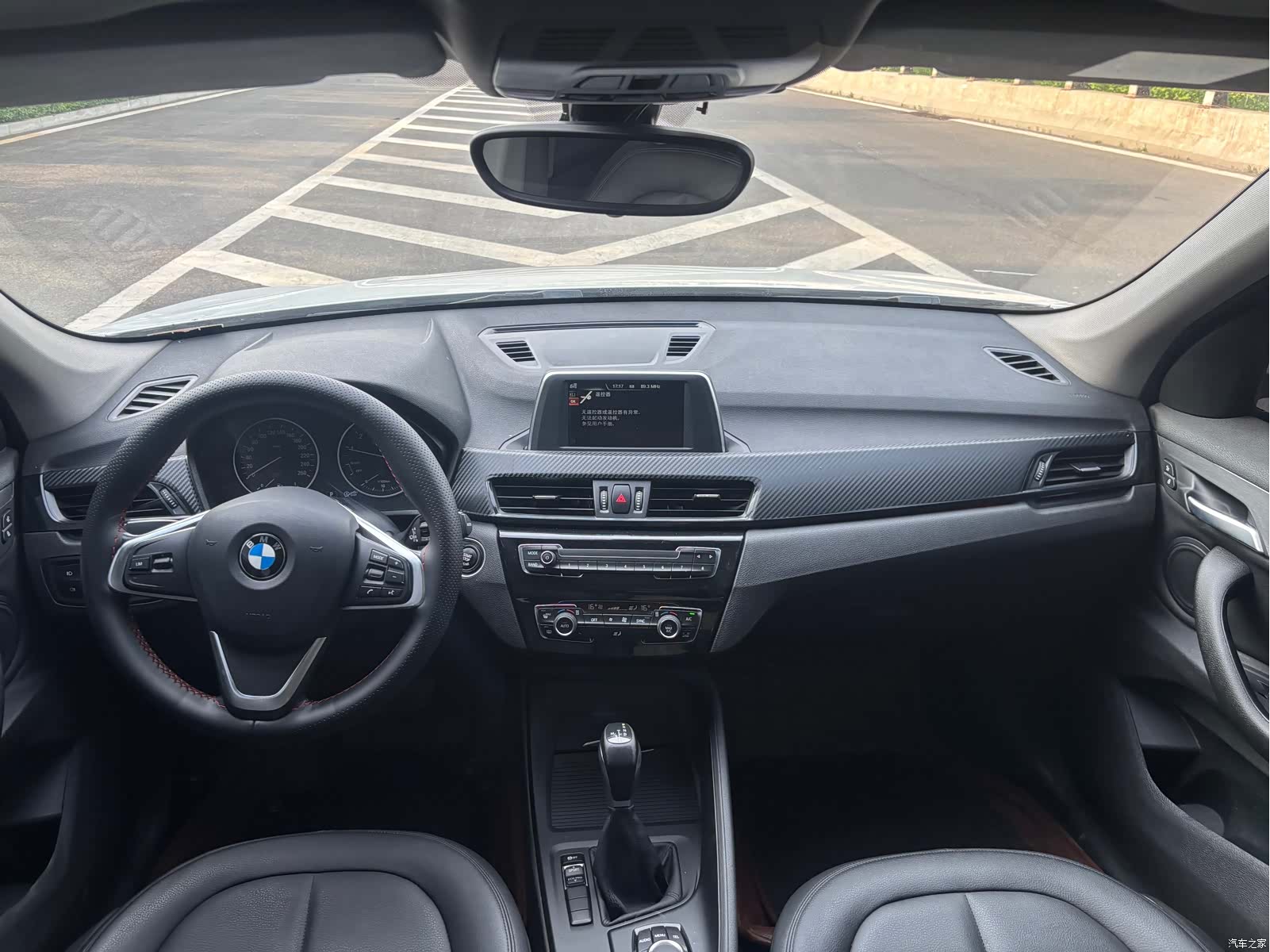 BMW X1, 2017 все фото