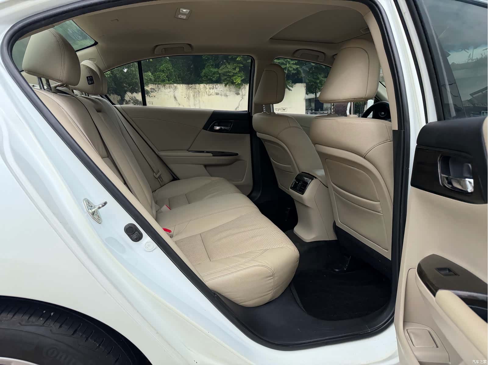 Honda Accord, 2015 12