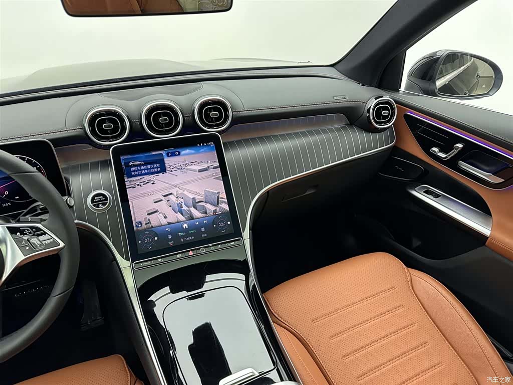 Mercedes-Benz GLC, 2025 14