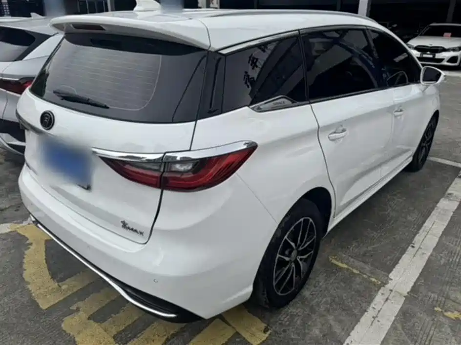 BYD Song MAX BYD Song MAX