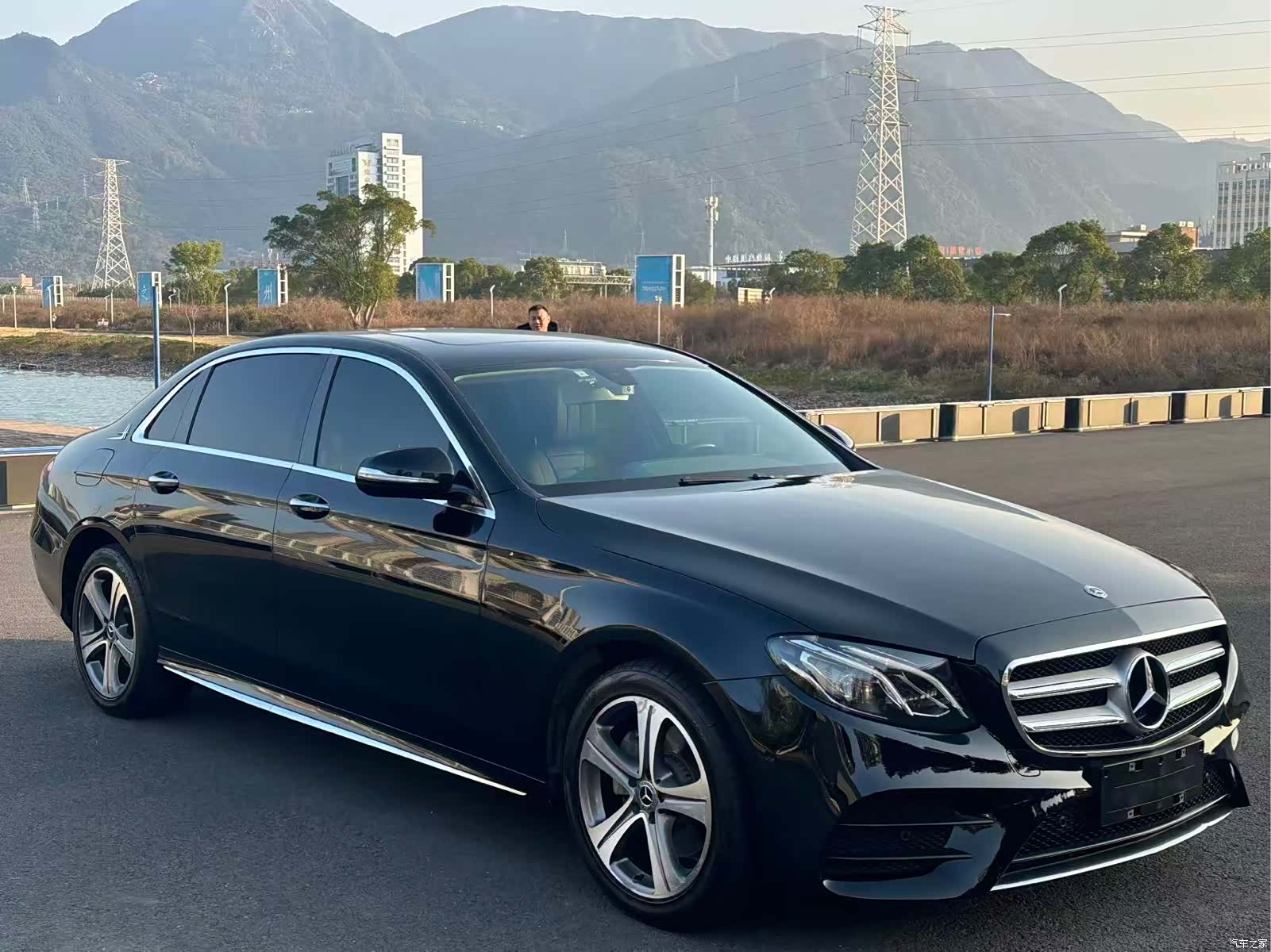 Mercedes-Benz E-Class, 2018 3