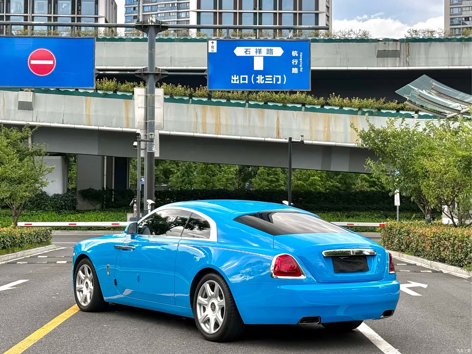 Rolls-Royce Wraith, 2021 9