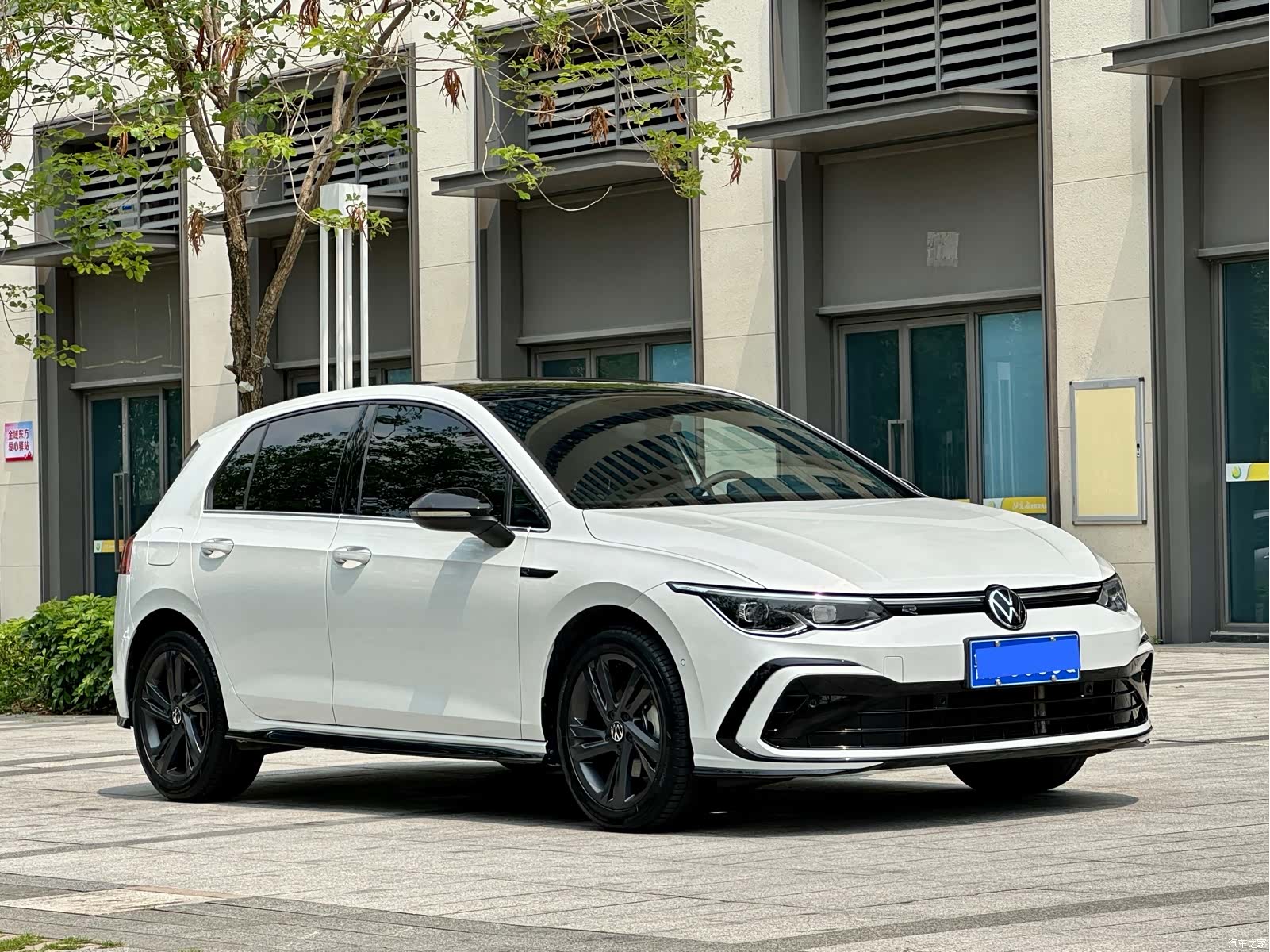 Volkswagen Golf, 2023 3