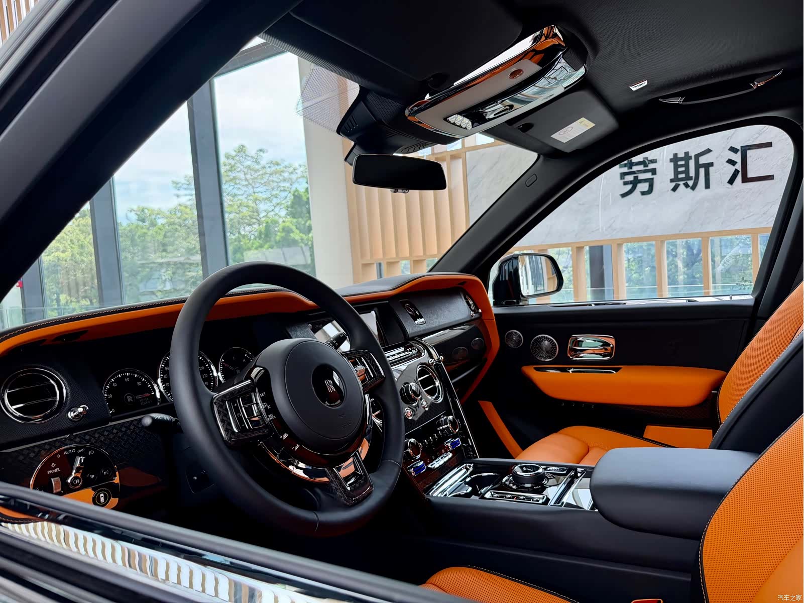 Rolls-Royce Cullinan, 2022 6