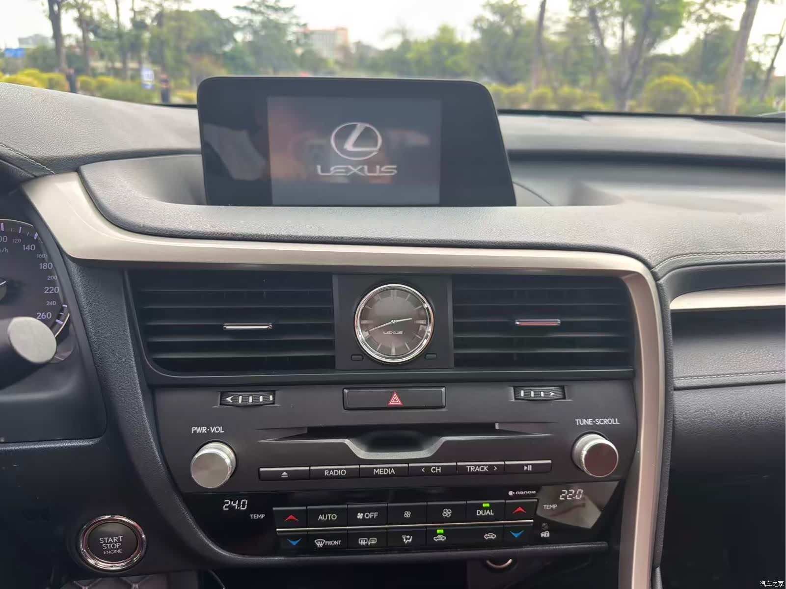 Lexus RX, 2018 14