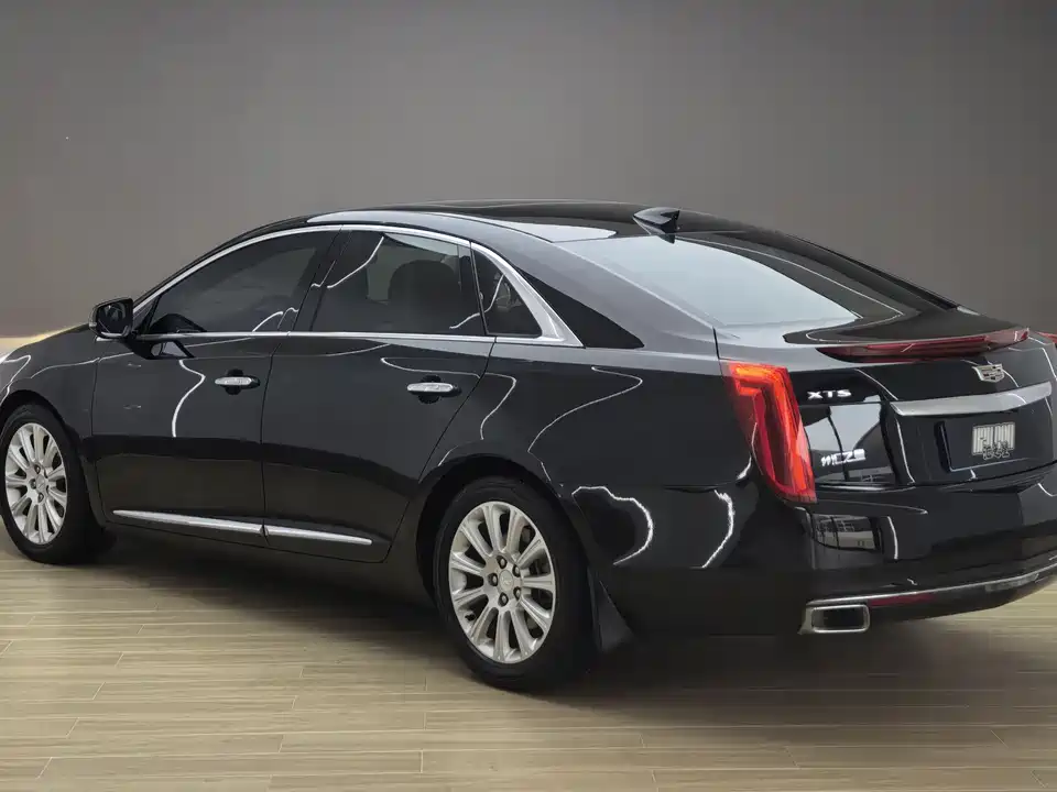 Cadillac XTS