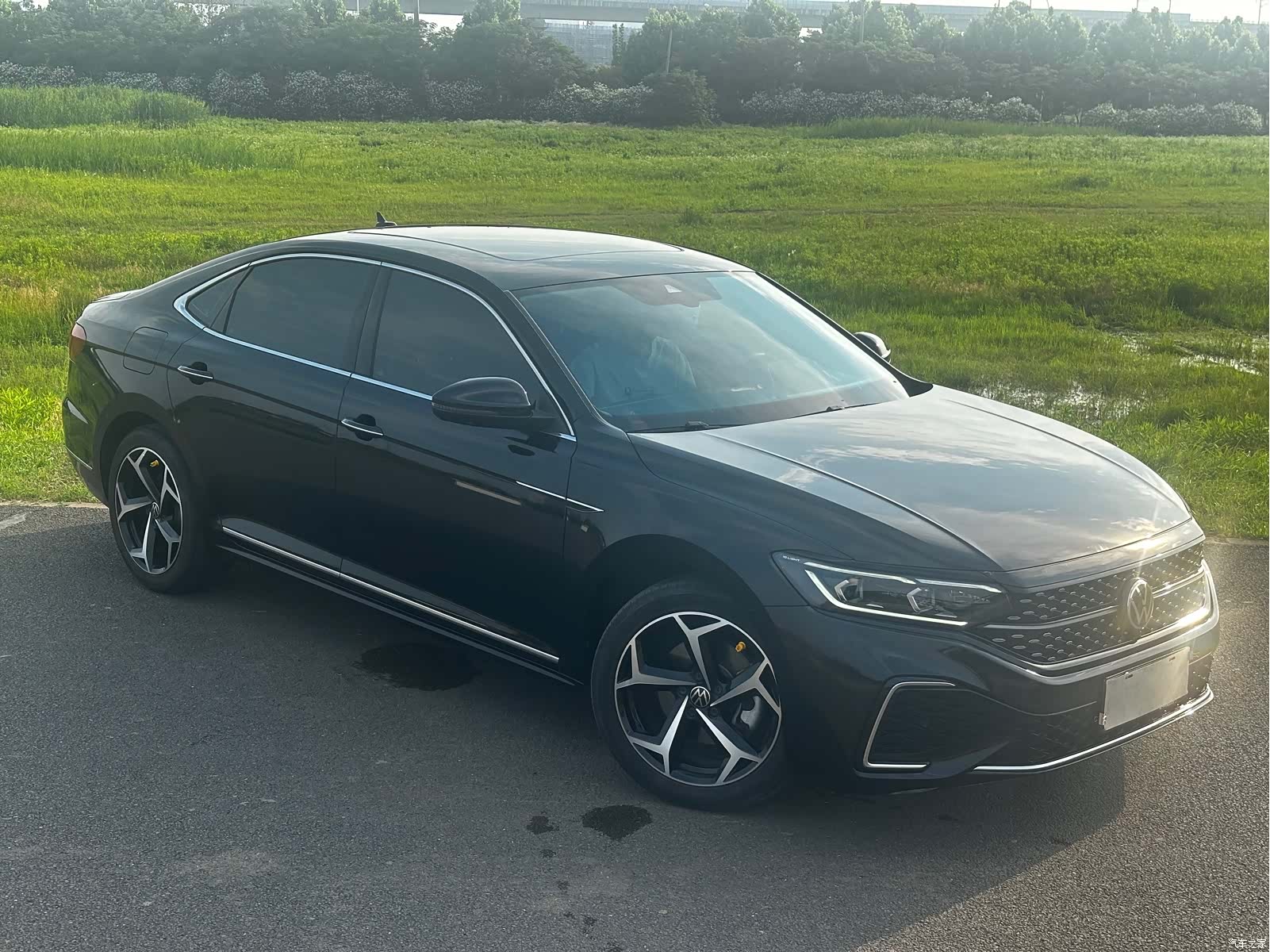 Volkswagen Passat, 2023 12