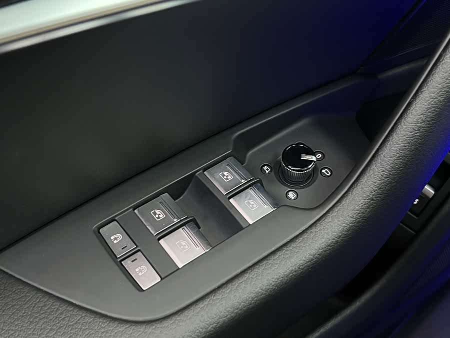 Audi A6L 2023, фото 23