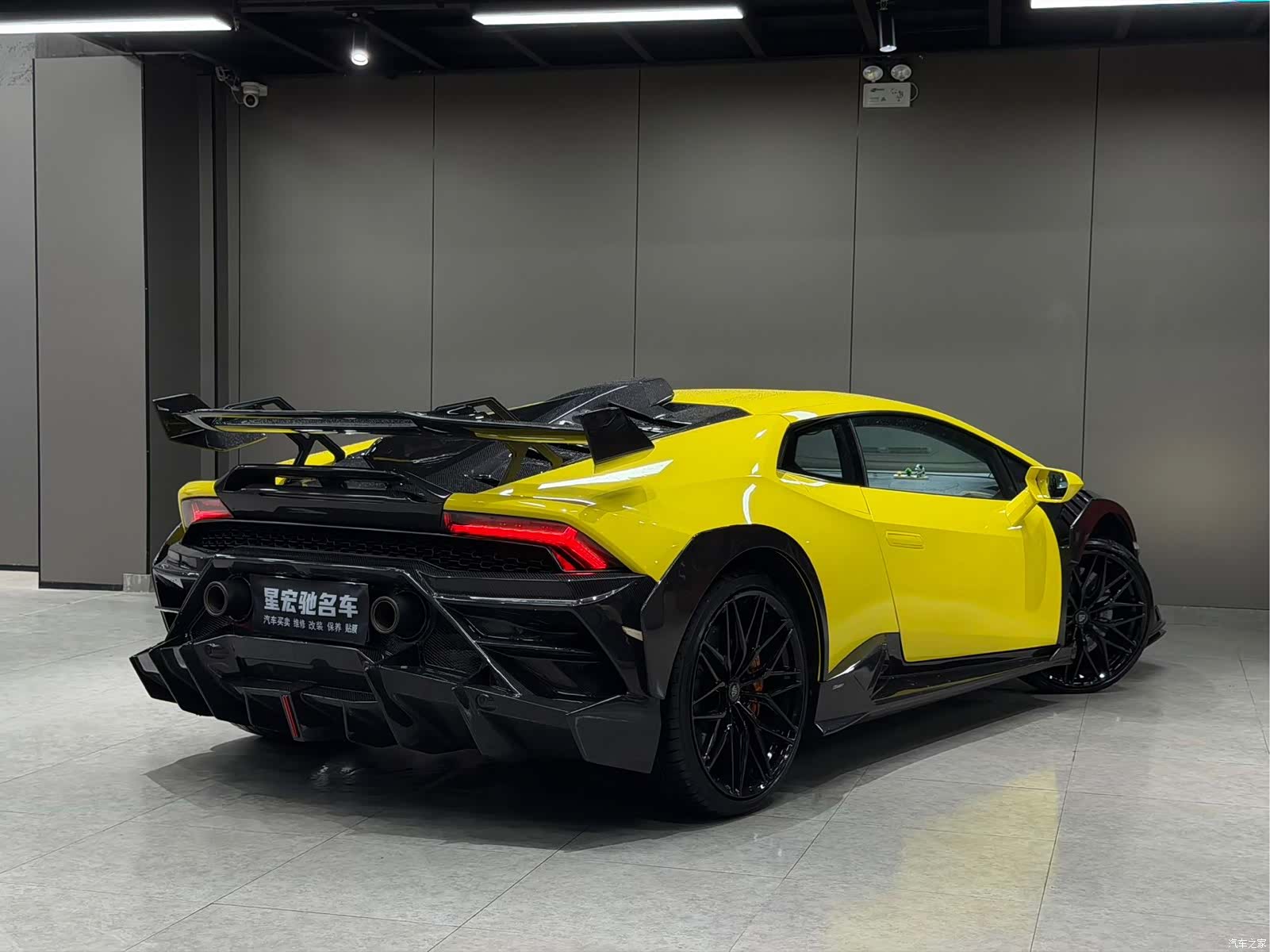 Lamborghini Huracán, 2015 7