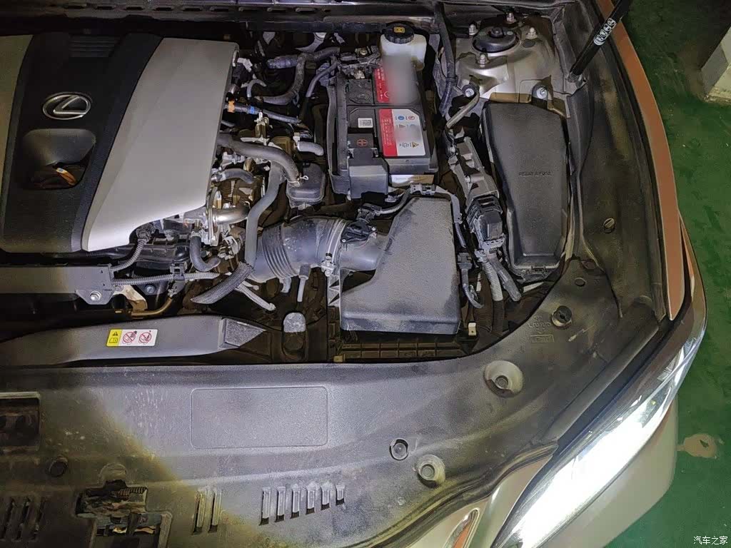Lexus ES, 2019 22