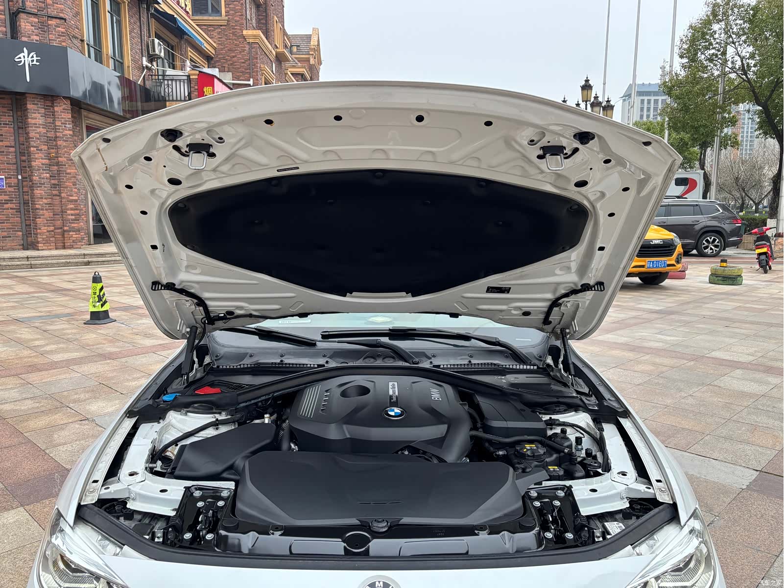 BMW 3 Series, 2018 16