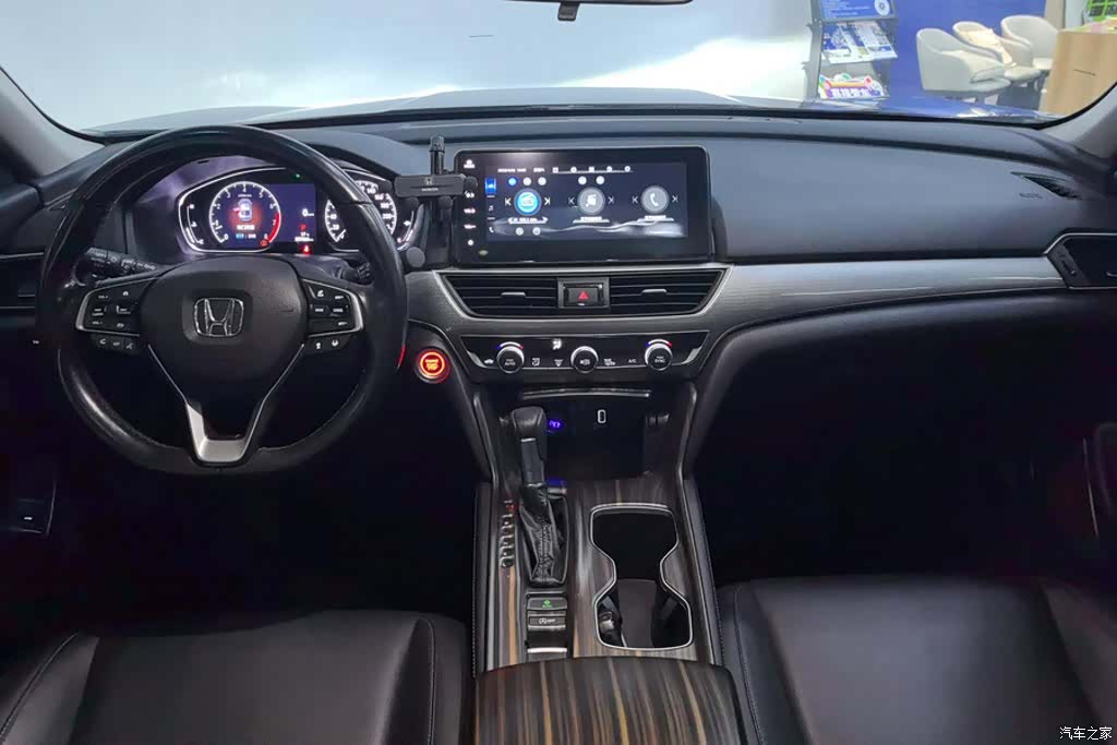 Honda Accord, 2022 12