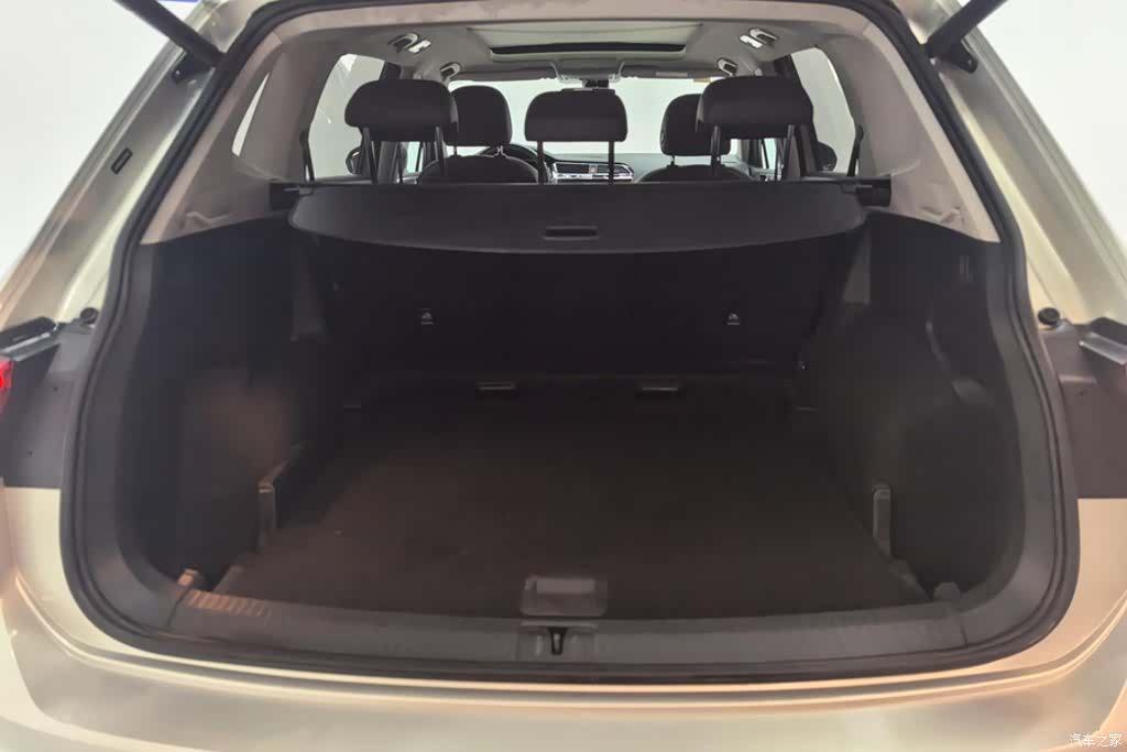 Volkswagen Tiguan L, 2021 4