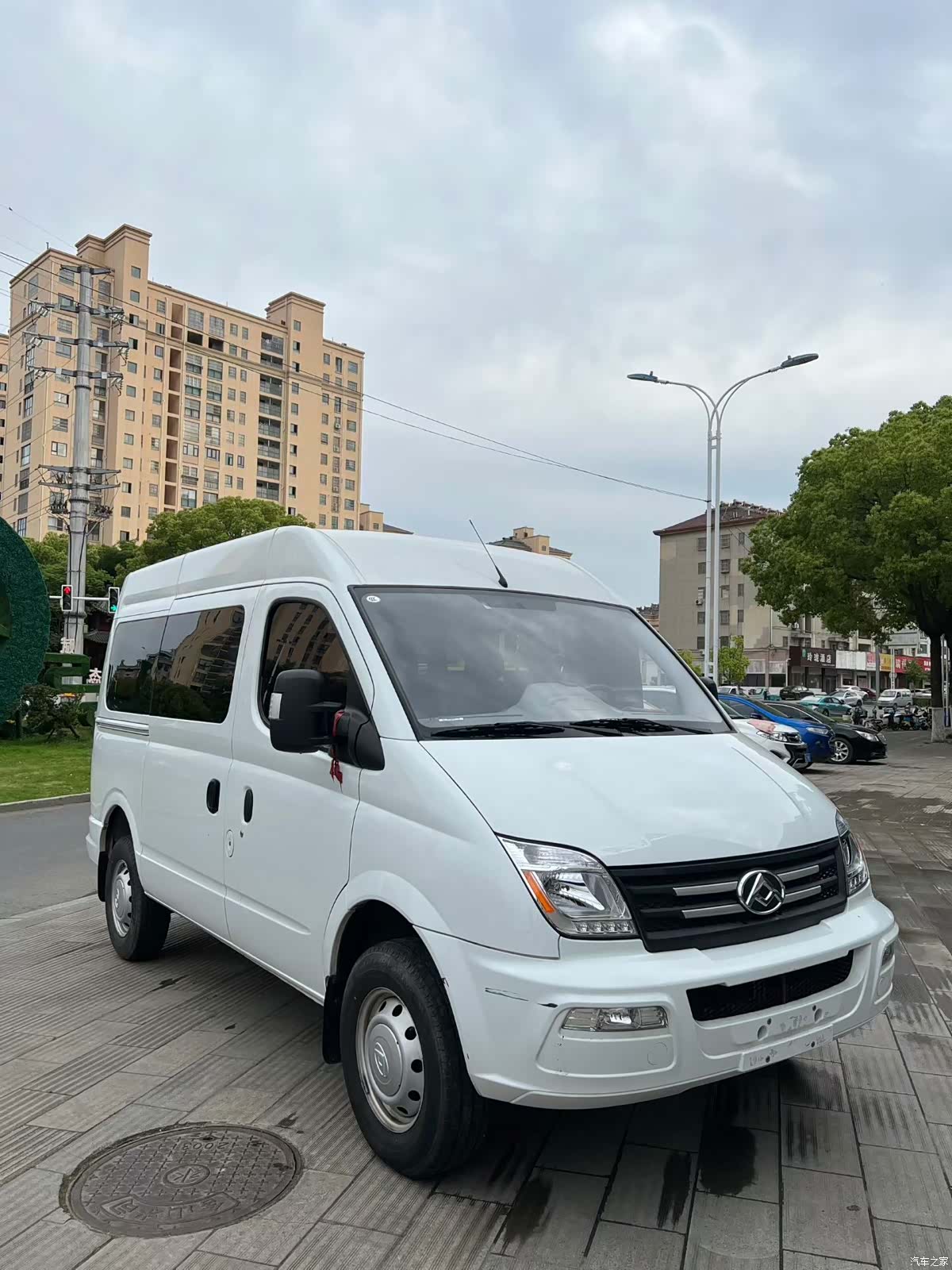 Maxus V80, 2023 1