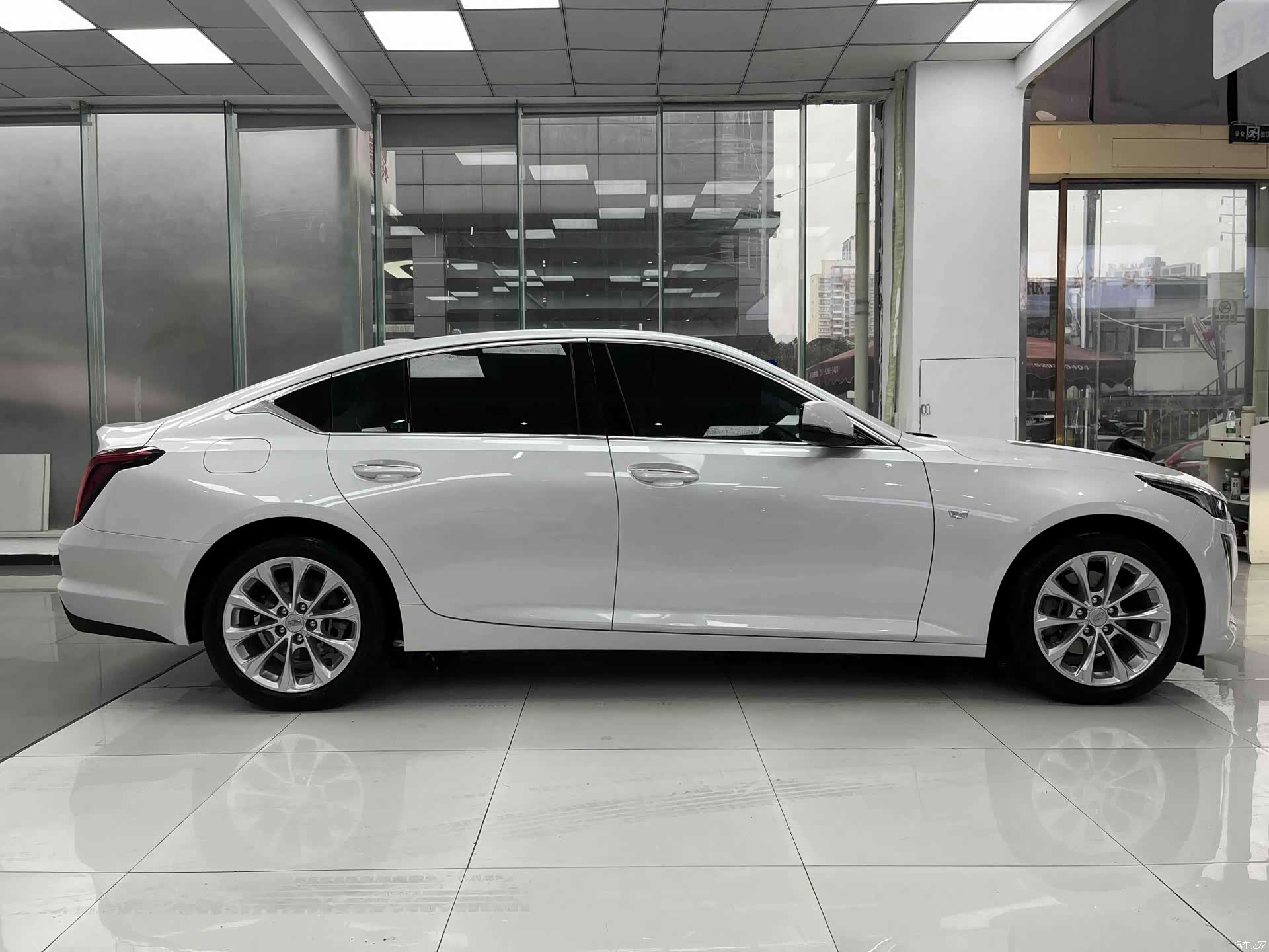 Cadillac CT5, 2023 7