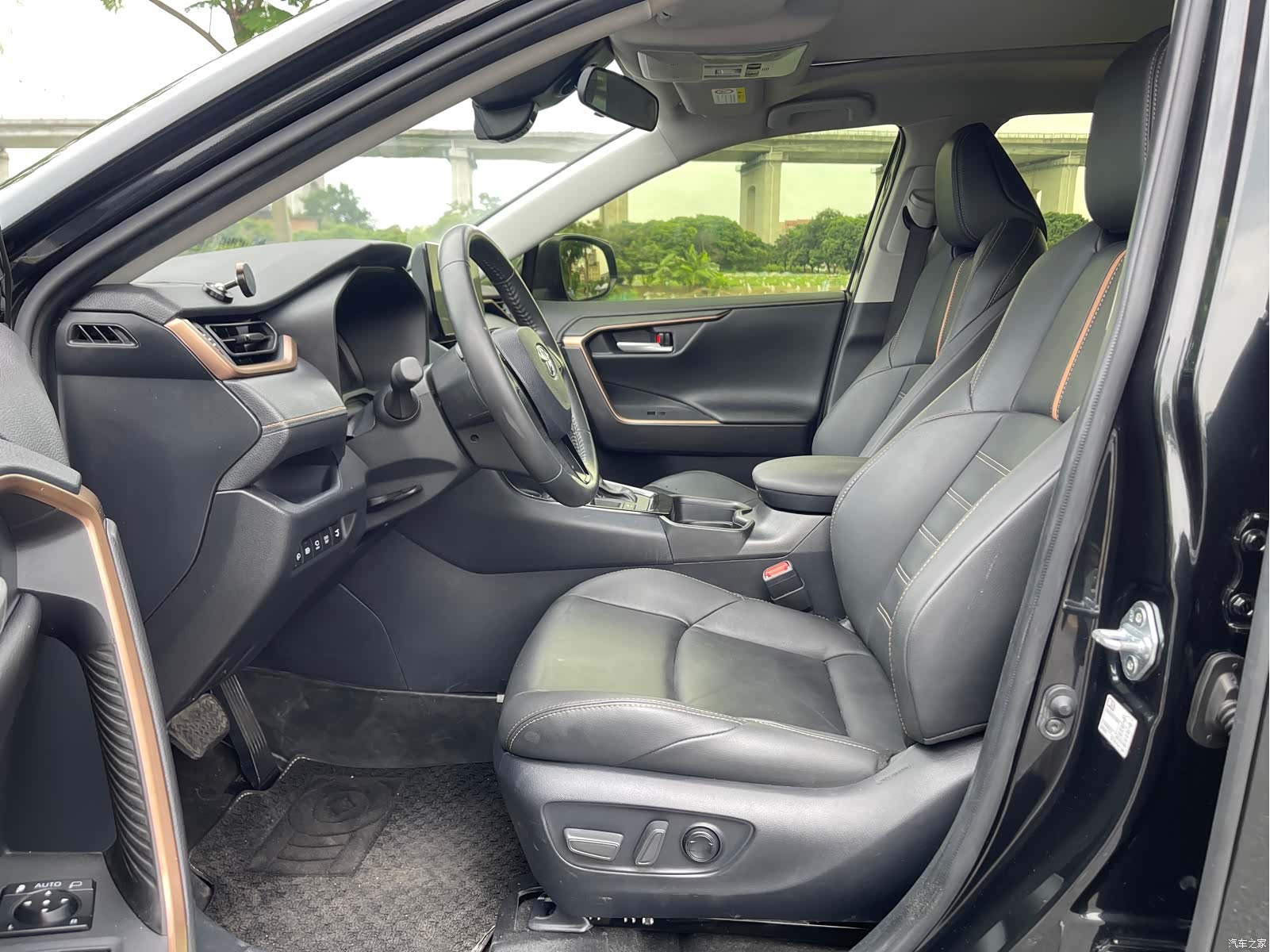 Toyota Wildlander, 2024 21