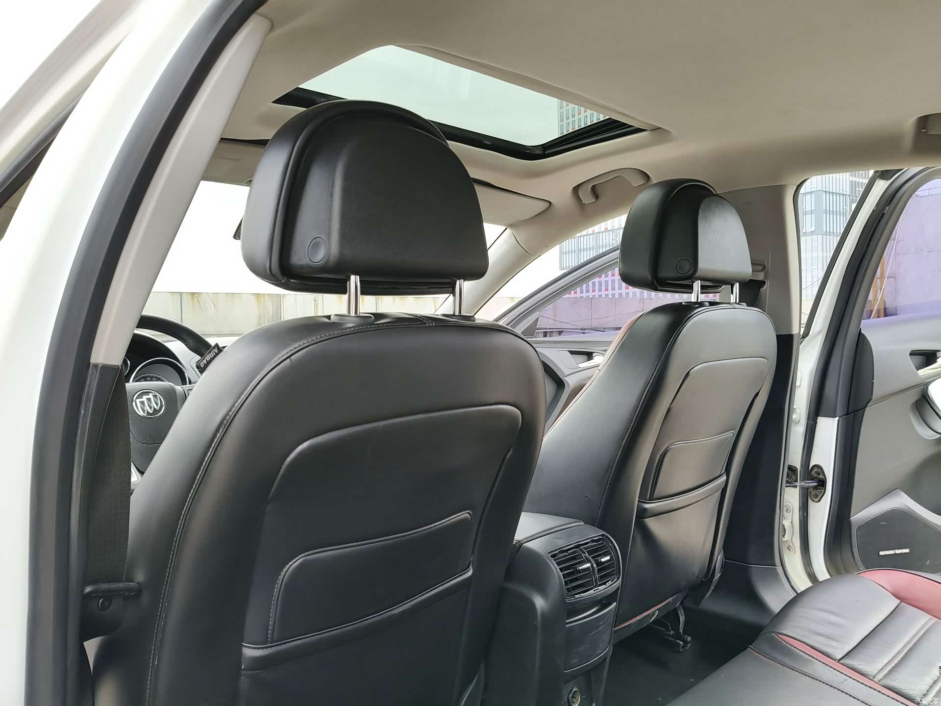 Buick Regal, 2012 12