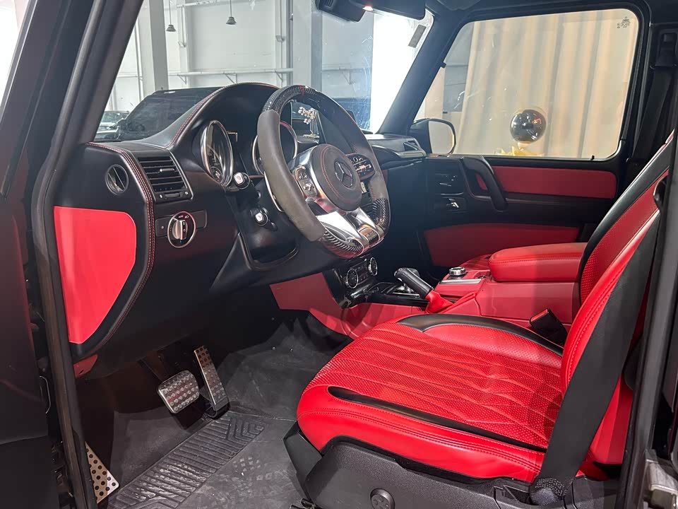 Mercedes-Benz G-class