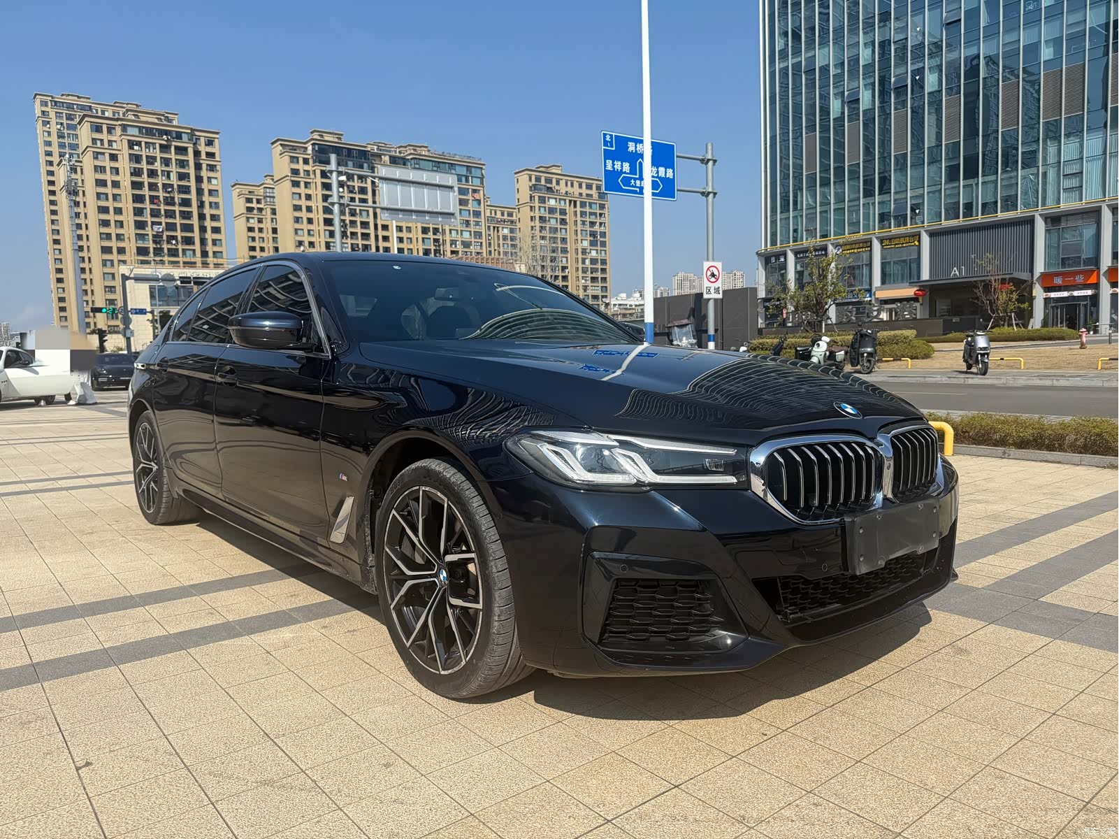 BMW 5 Series, 2021 3