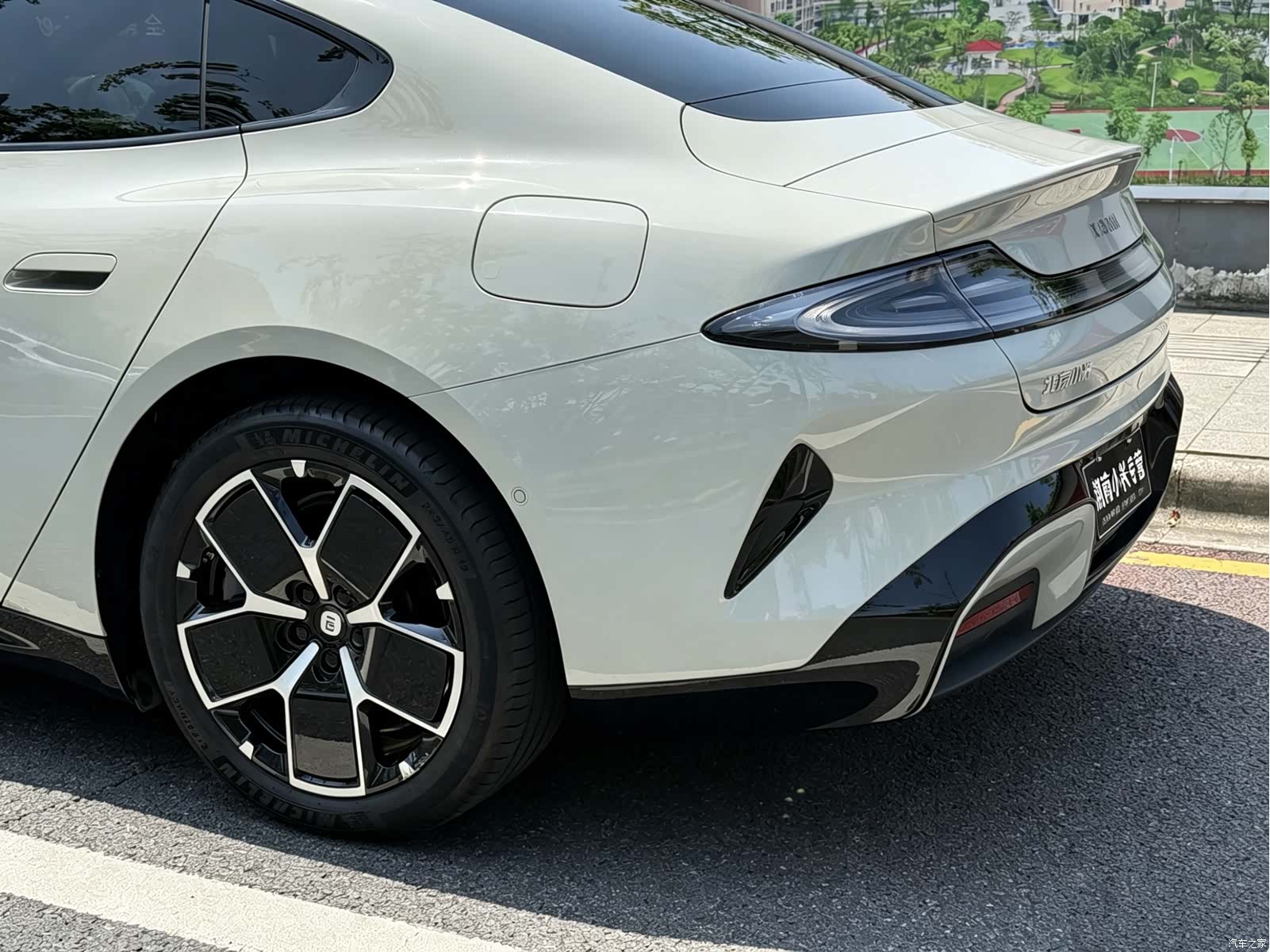 Xiaomi SU7, 2024 4
