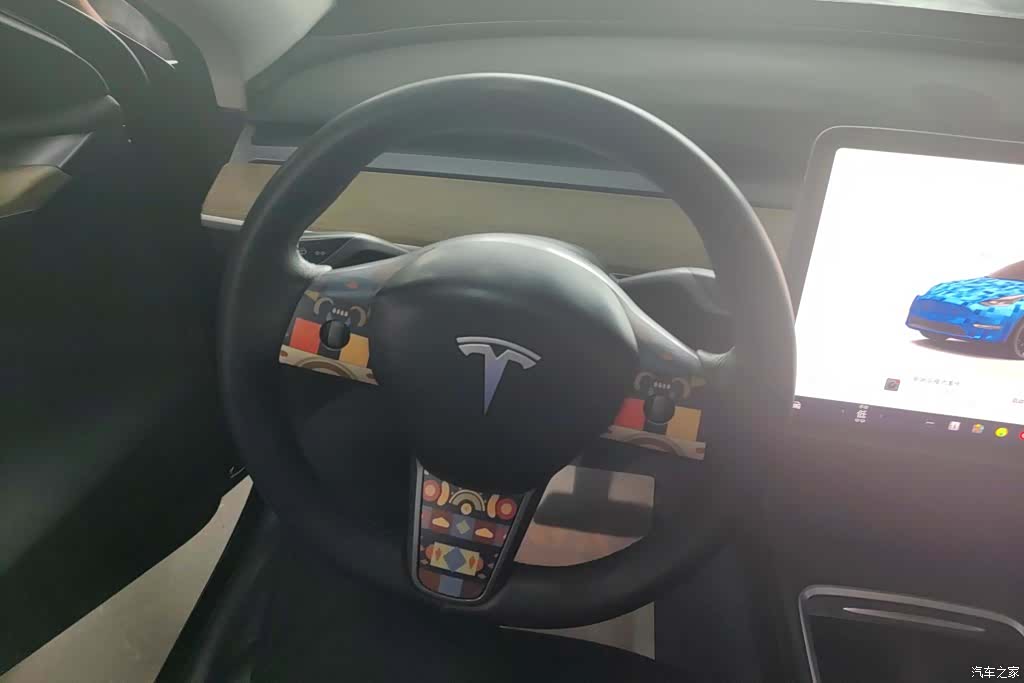 Tesla Model Y, 2022 15