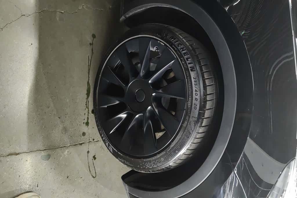 Tesla Model Y, 2022 6