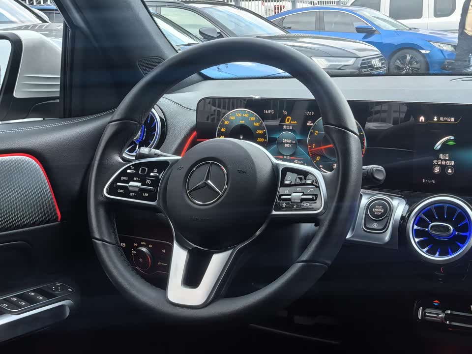 Mercedes-Benz GLB