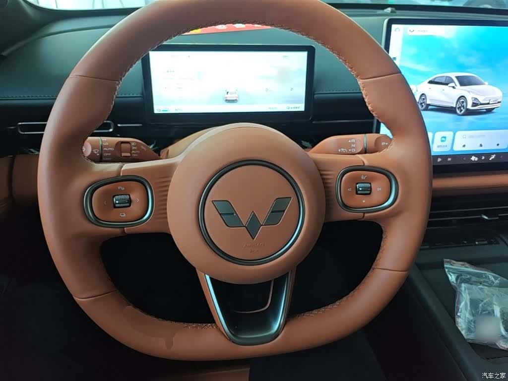 Wuling Starlight, 2025 11