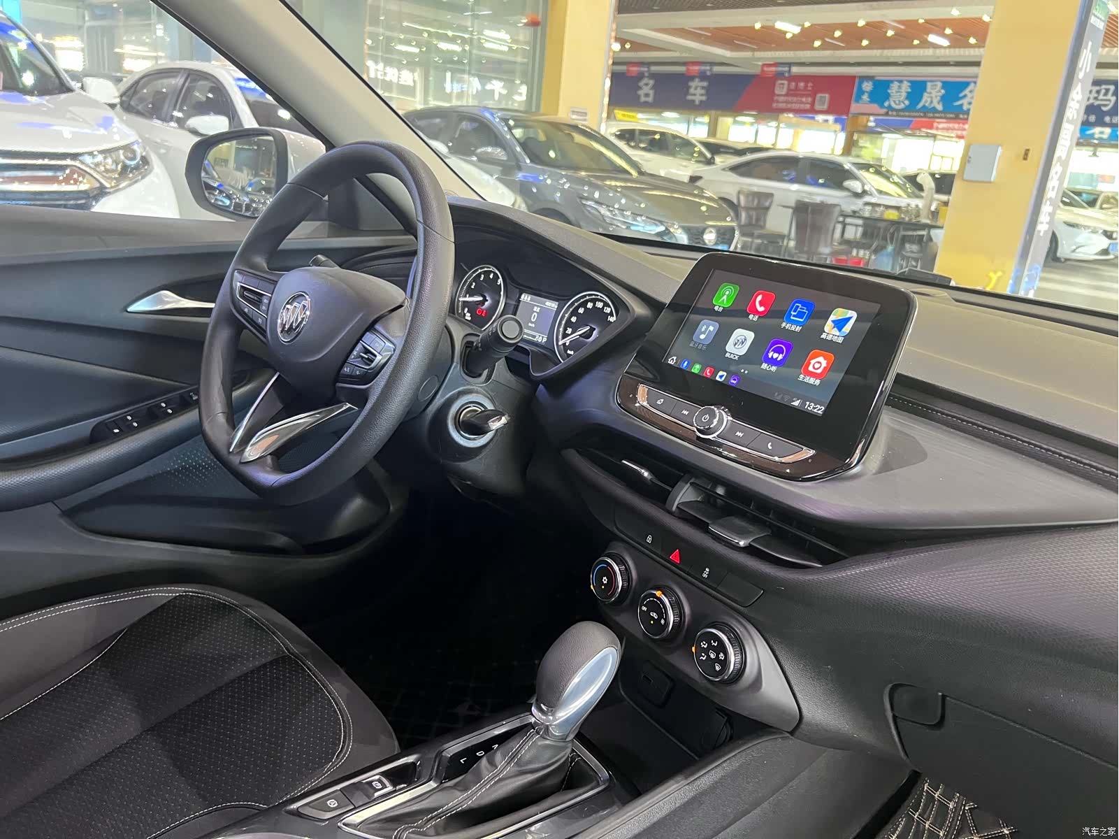 Buick Verano, 2022 12