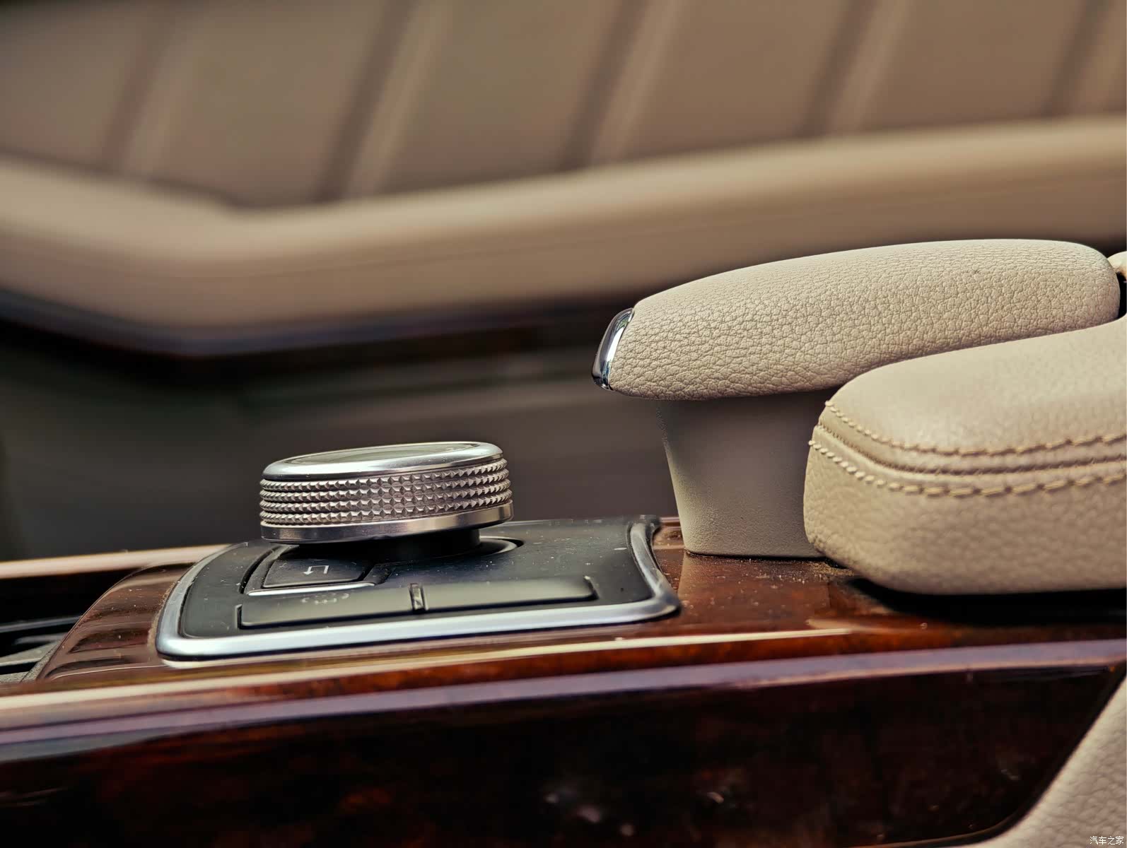 Mercedes-Benz E-Class, 2012 14