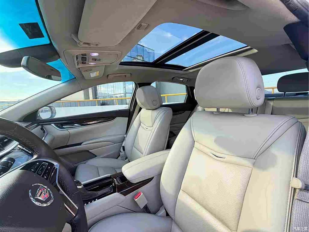 Cadillac XTS, 2015 14