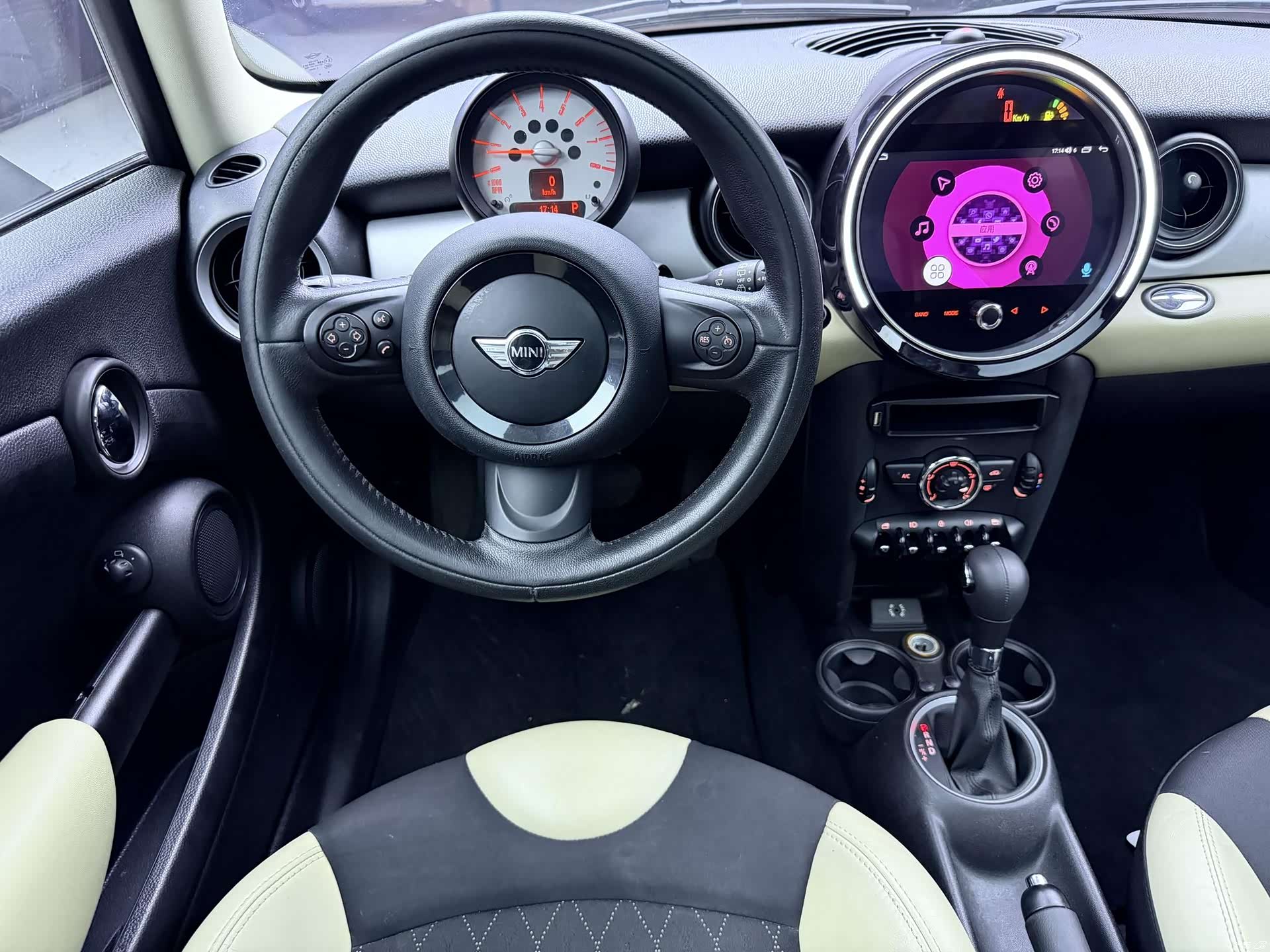Mini Cooper, 2014 14