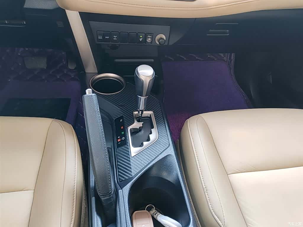 Toyota RAV4, 2014 14