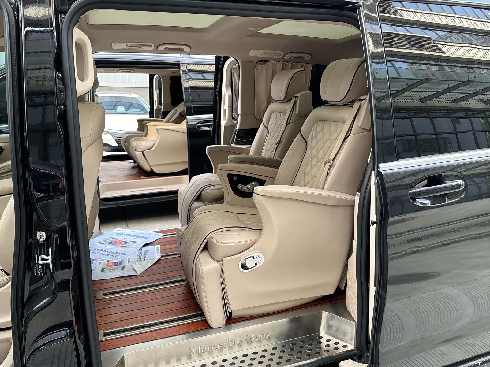 Mercedes-Benz V-Class, 2018 7