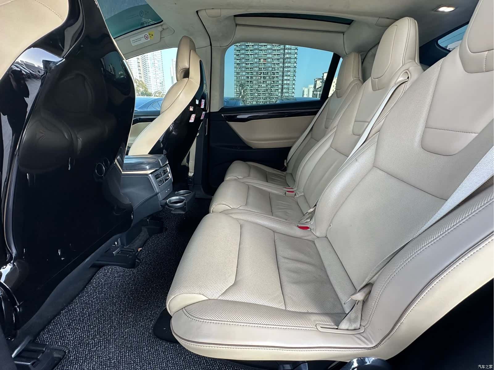 Tesla Model X, 2016 10