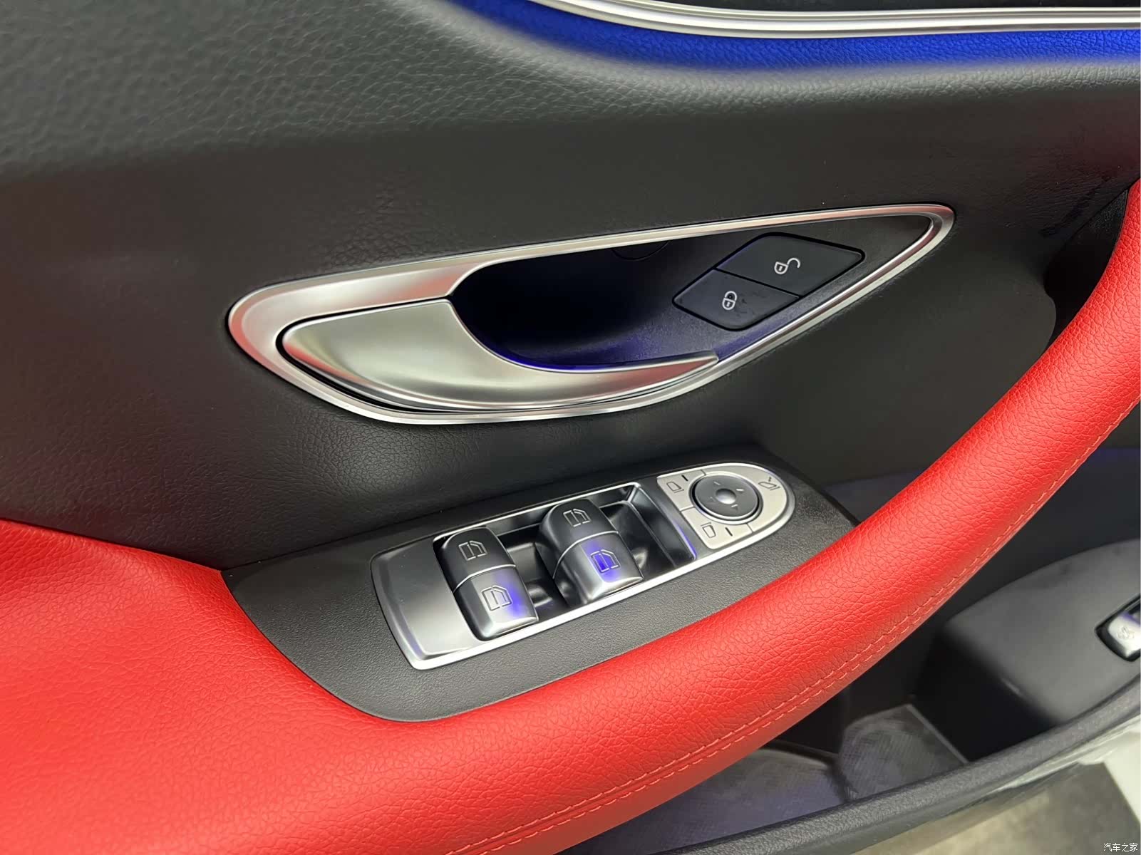Mercedes-Benz E-Class, 2024 14