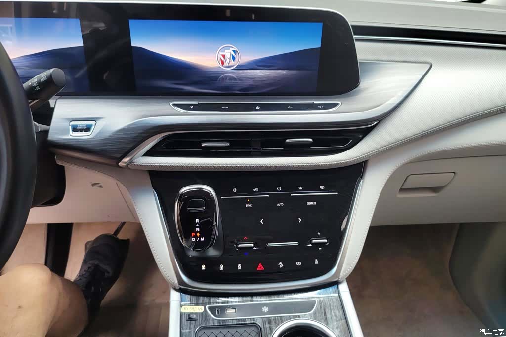 Buick GL8, 2023 13