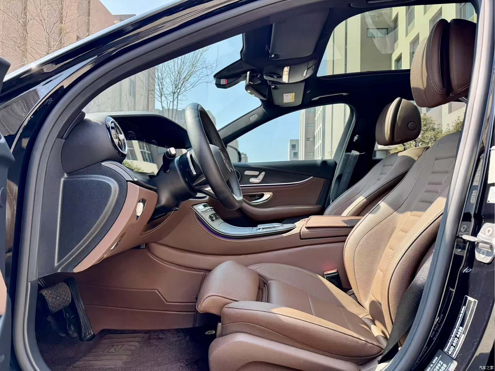 Mercedes-Benz E-Class, 2024 6