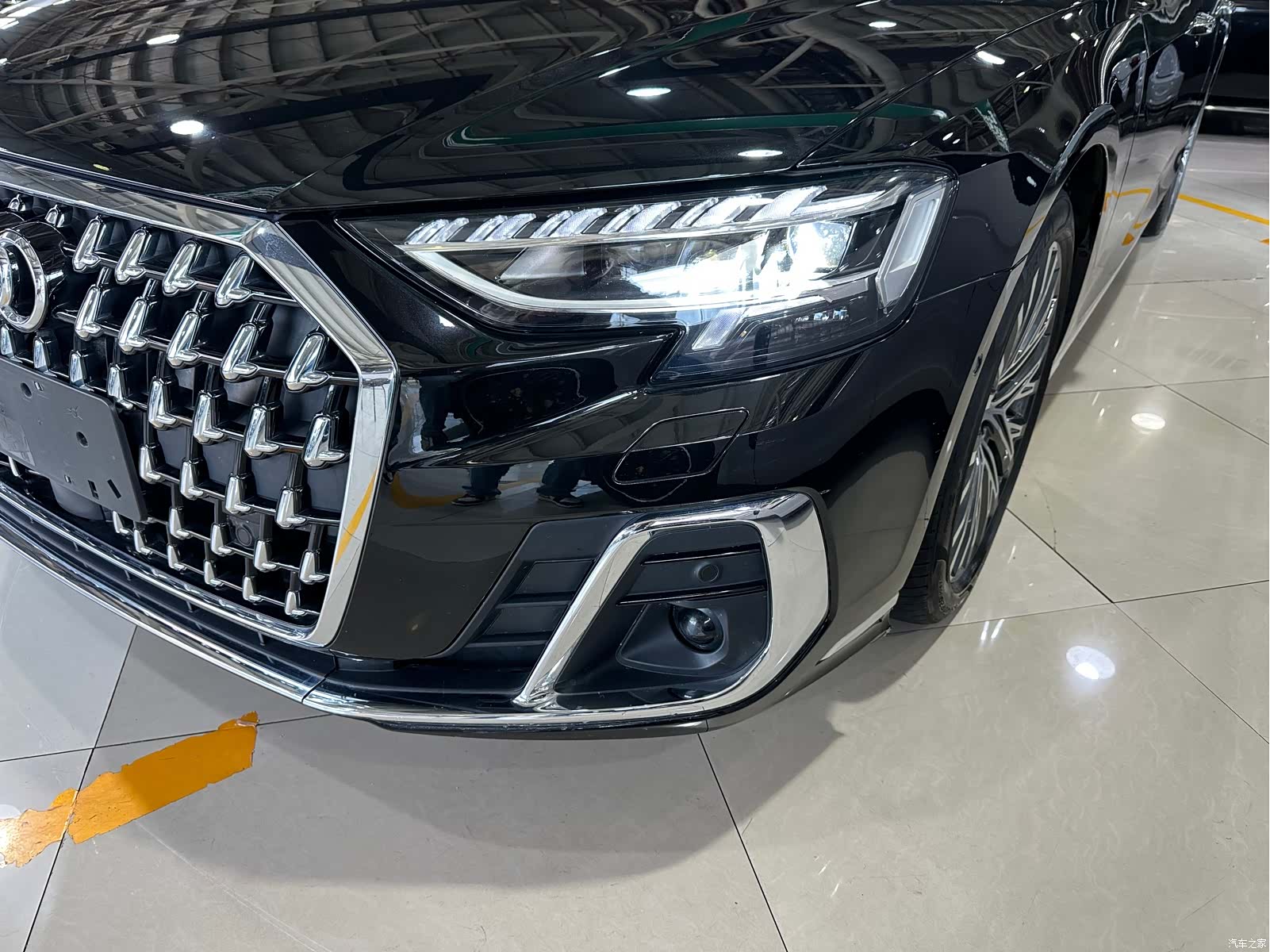 Audi A8L, 2024 4