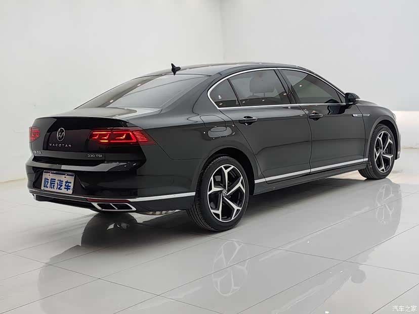 Volkswagen Magotan, 2023 4