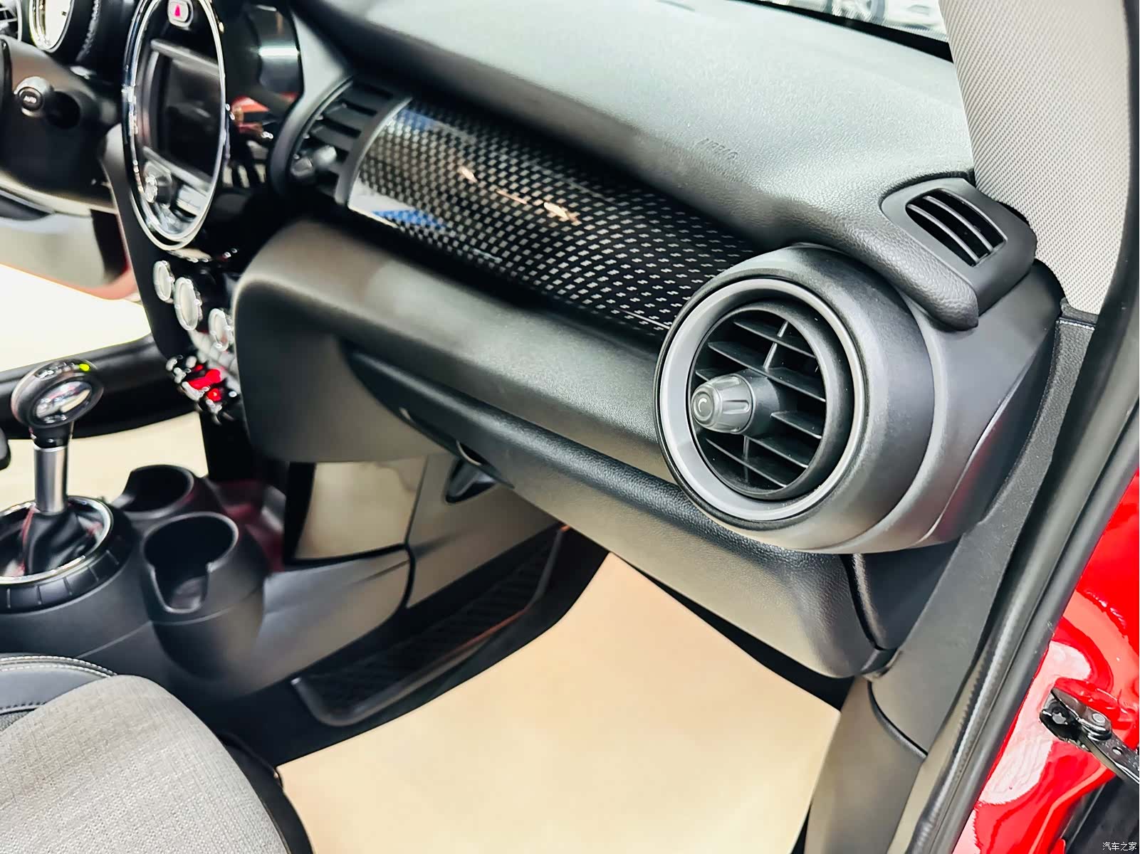 Mini Cooper, 2015 19
